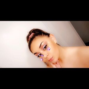 Meet your Posher, Ava